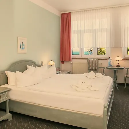 Esplanade Garni 3*