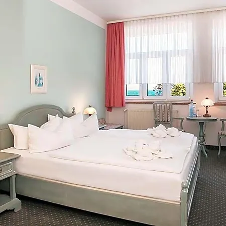 Esplanade Garni Otel 3*