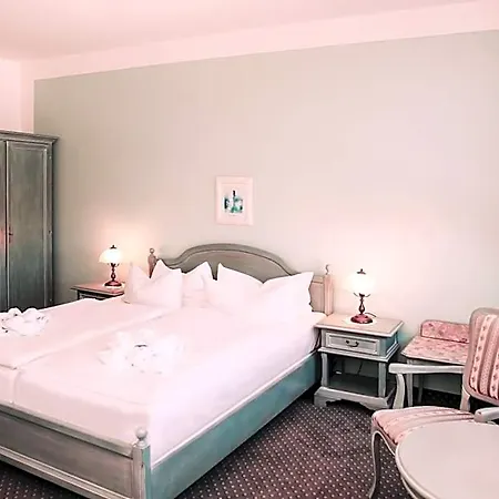 Otel Esplanade Garni Kühlungsborn