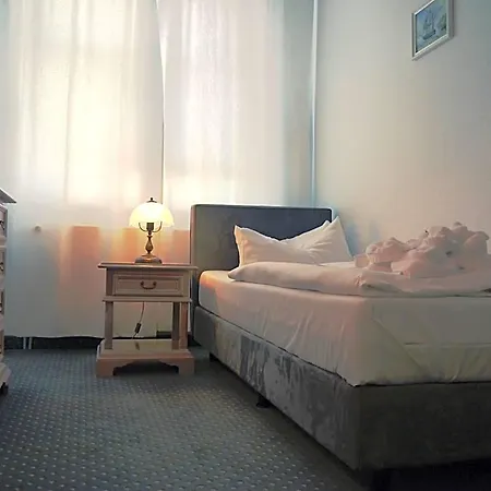 Esplanade Garni Hotel